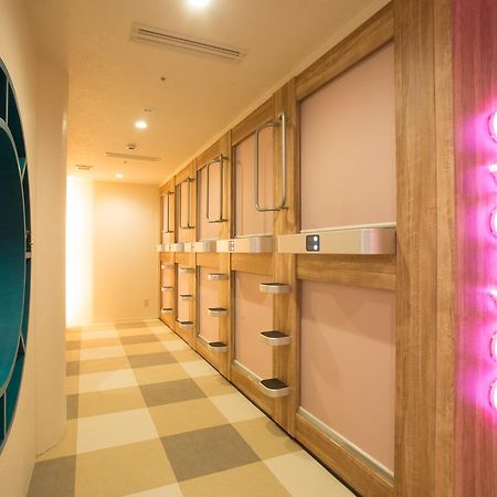 New Japan Lady'S Capsule Hotel Osaka Ngoại thất bức ảnh